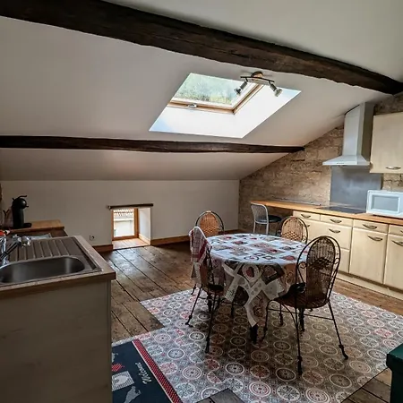 Couette-café Le Val Du Roy 3*