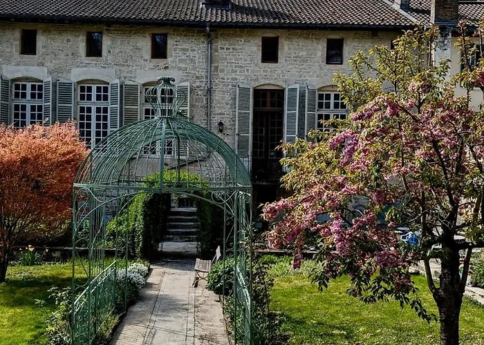 Le Val Du Roy Frühstückspension 3*